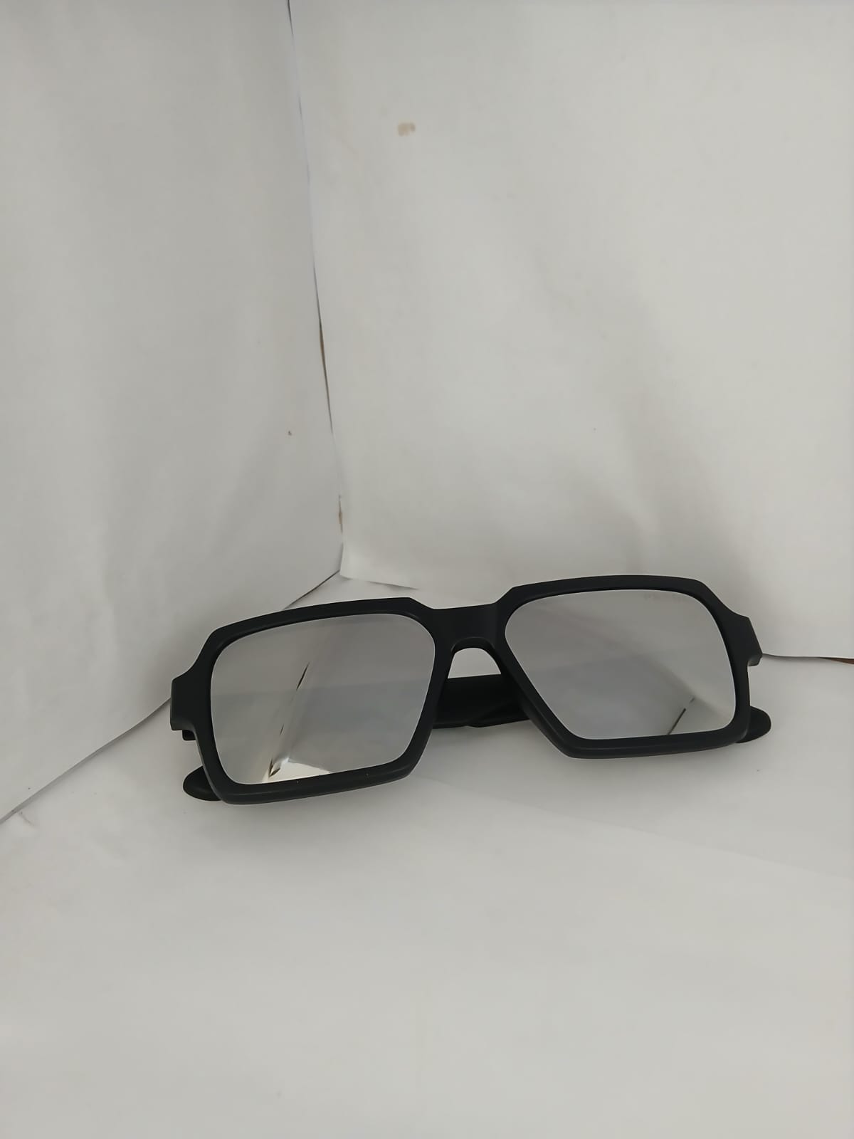 EYEGLASS - Black Thumbnail