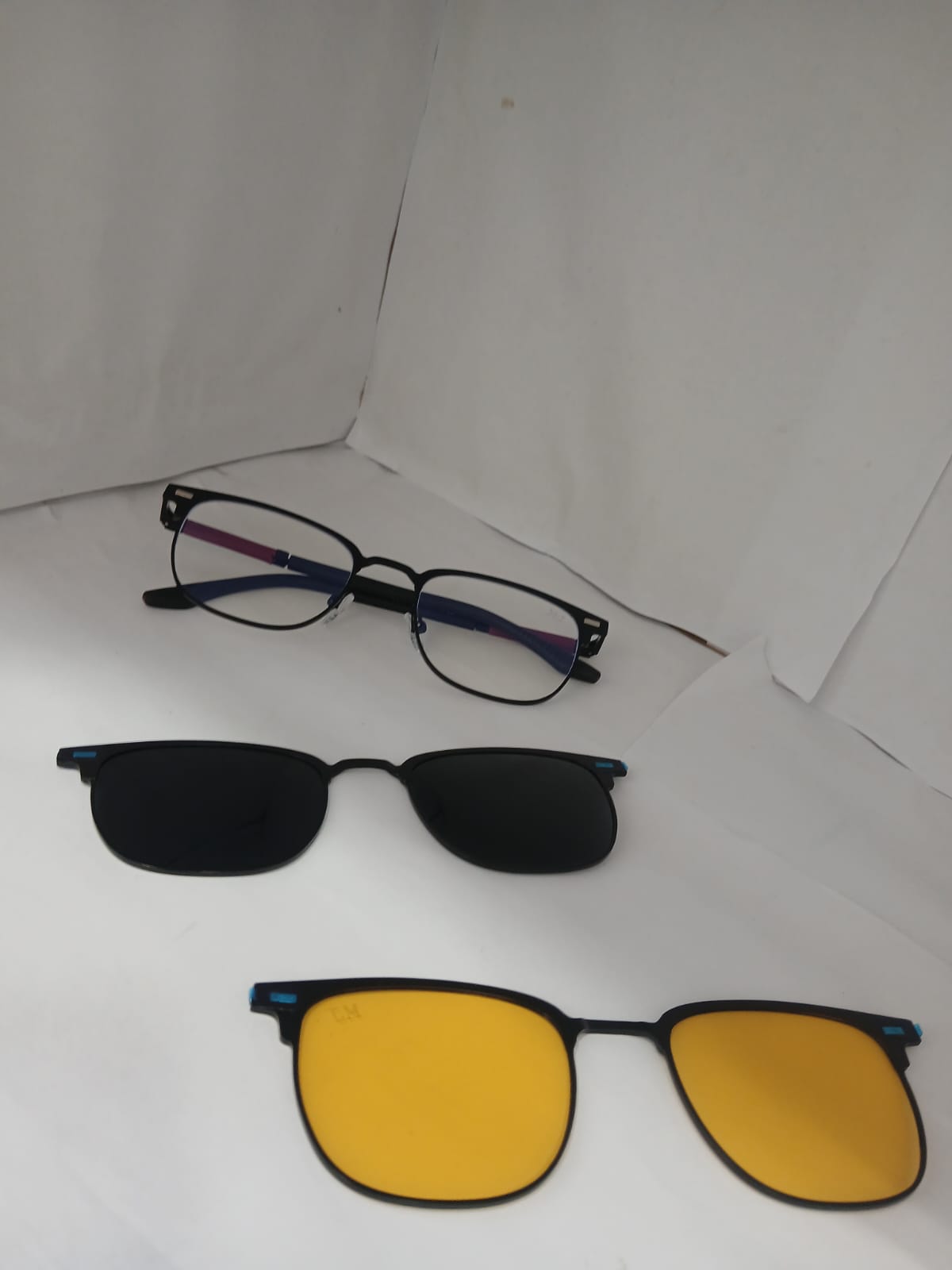 EYEGLASS - Black Thumbnail