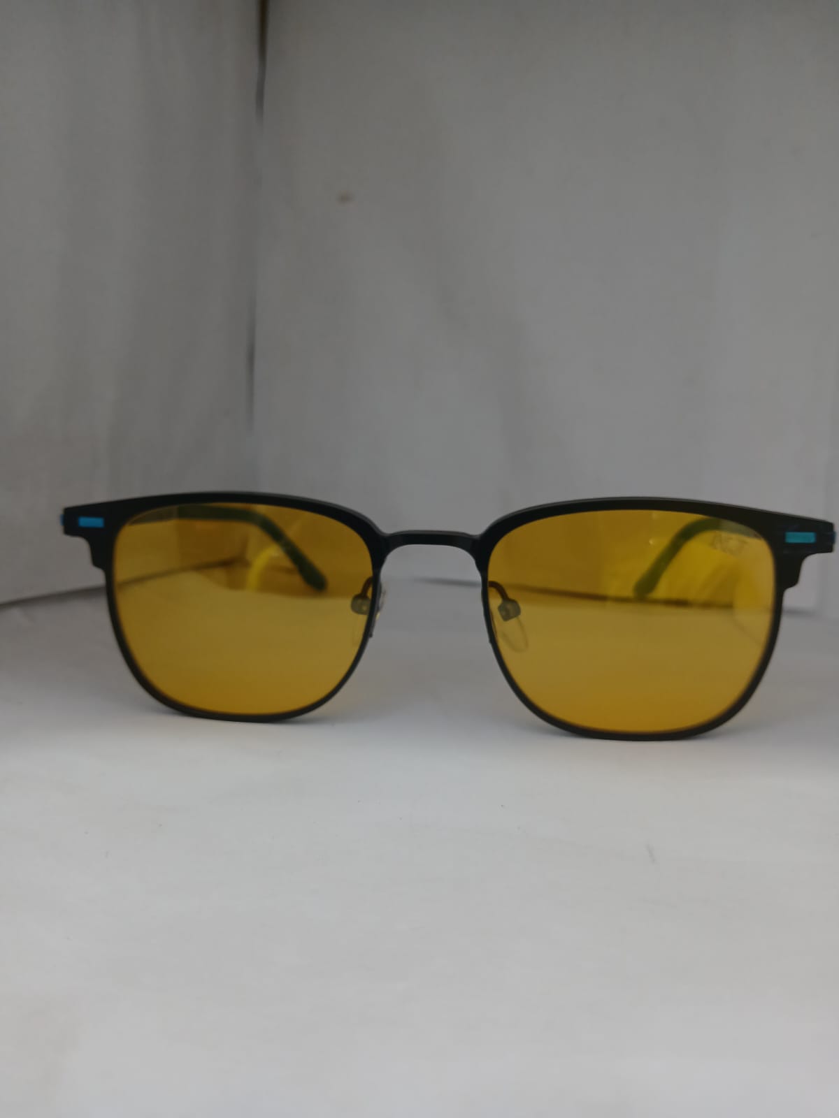 EYEGLASS - Gray Thumbnail