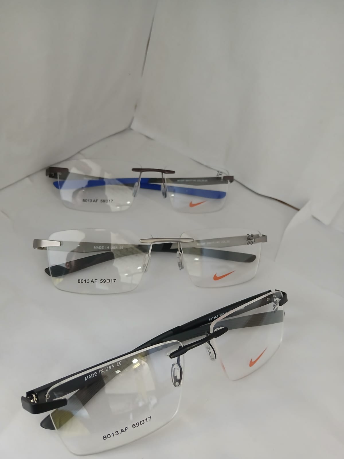 EYEGLASS - Gray Thumbnail