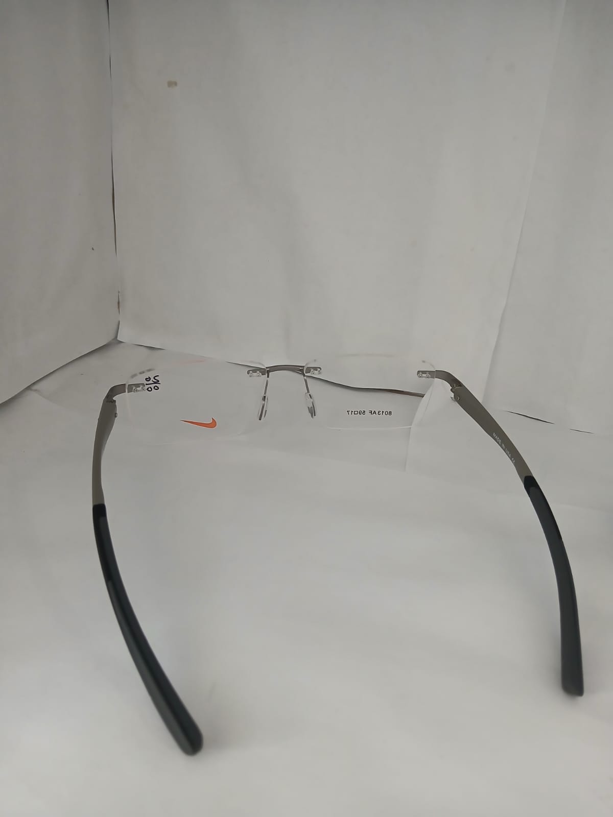 EYEGLASS - Gray Thumbnail