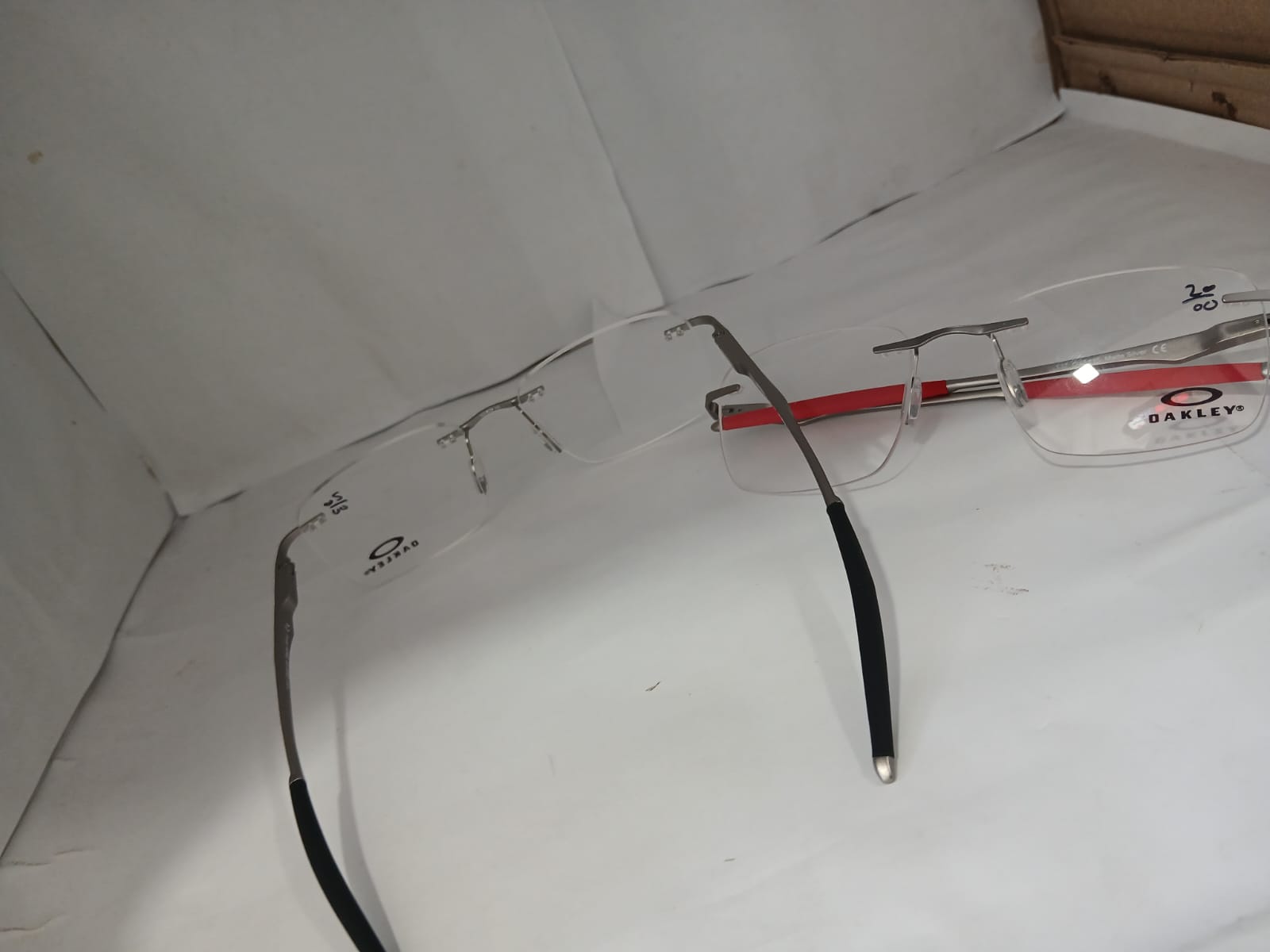 EYEGLASS - Silver Thumbnail
