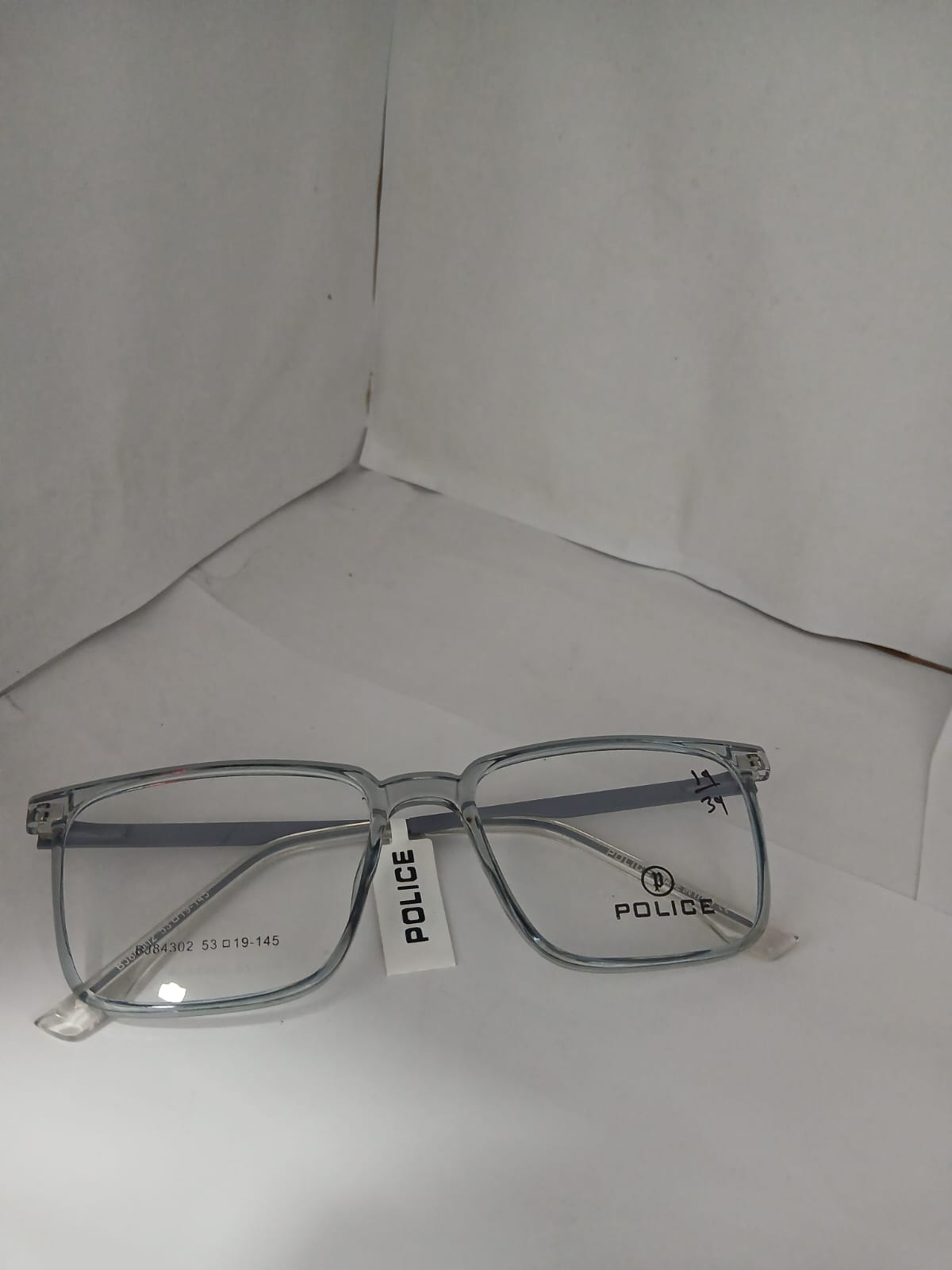 EYEGLASS - Gray Thumbnail