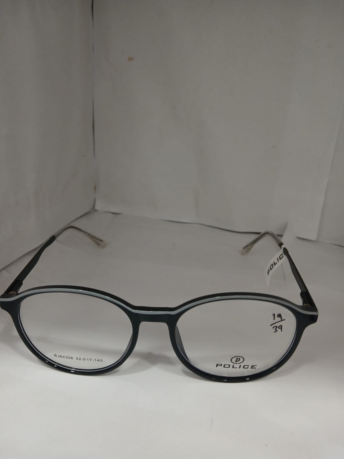 EYEGLASS - Black Thumbnail
