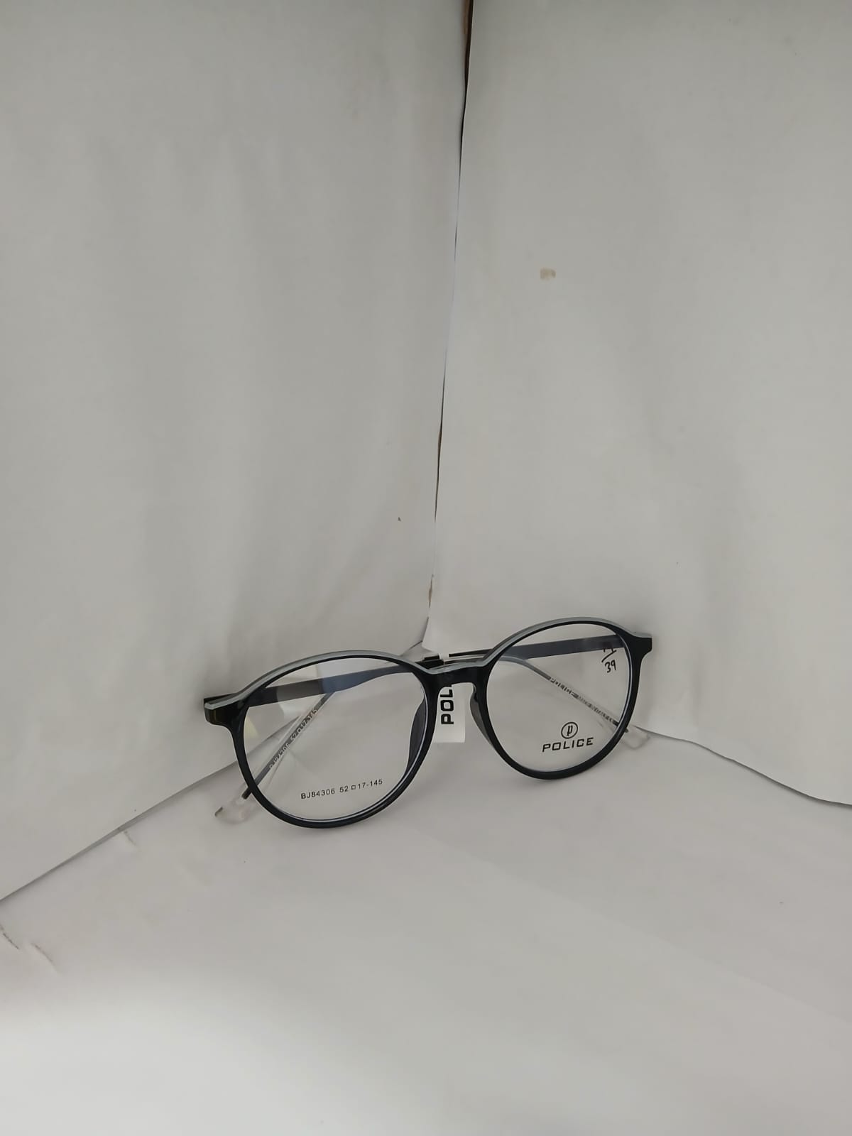 EYEGLASS - Black Thumbnail