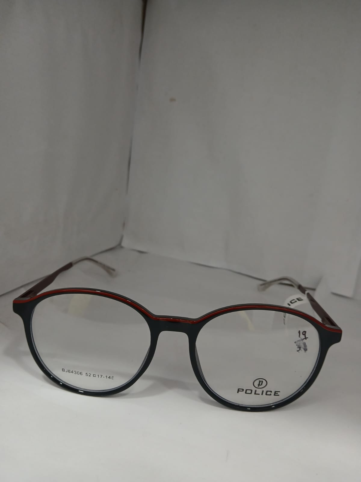 EYEGLASS - BLACK Thumbnail