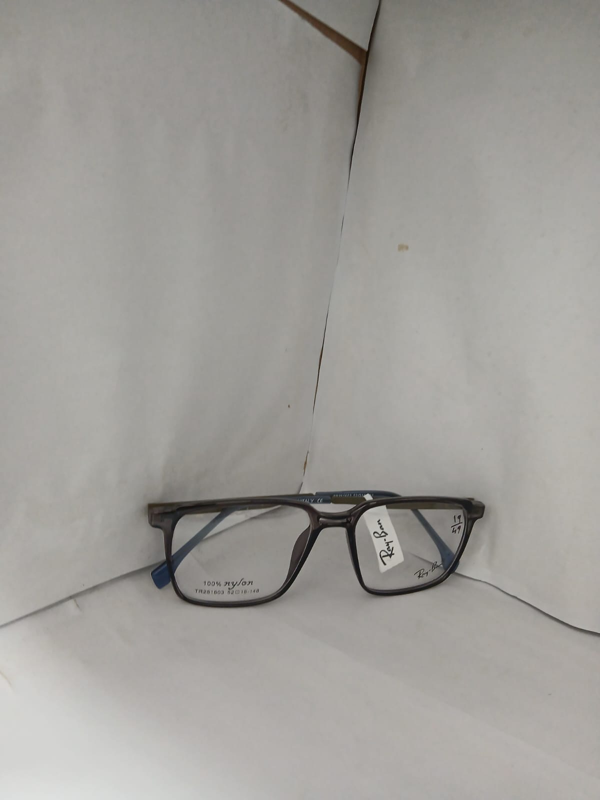 EYEGLASS - GRAY