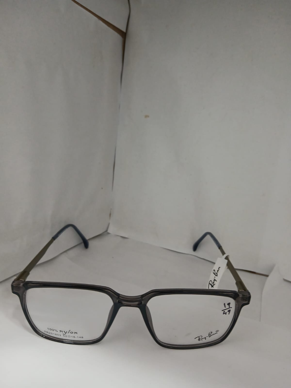 EYEGLASS - GRAY Thumbnail