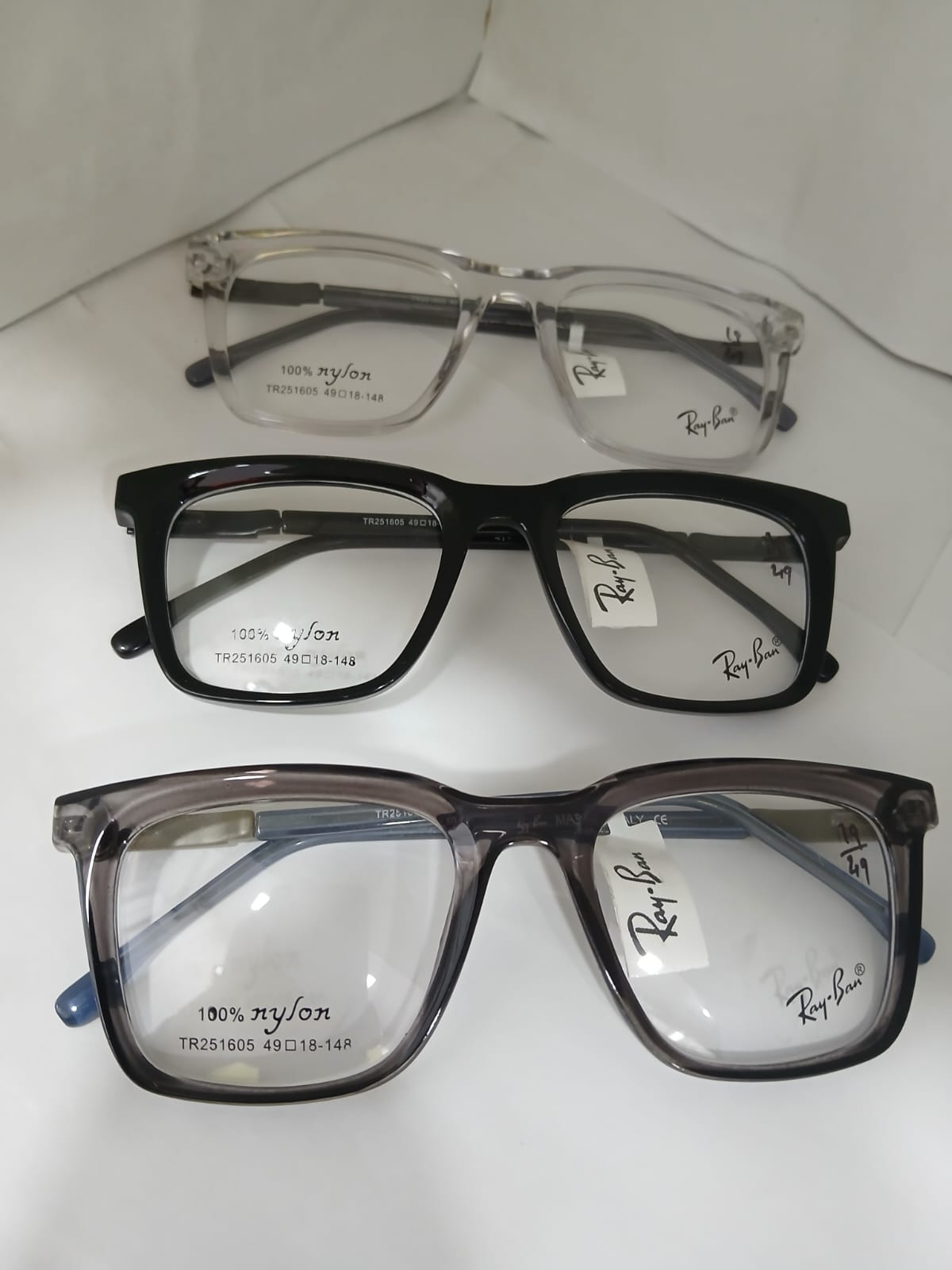 EYEGLASS