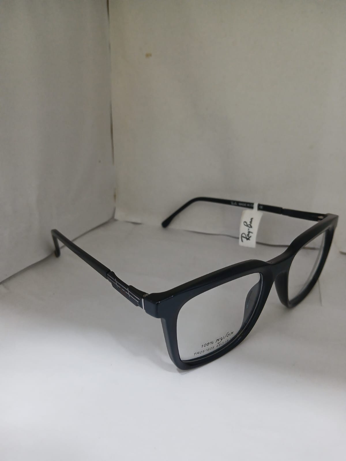 EYEGLASS - Black Thumbnail
