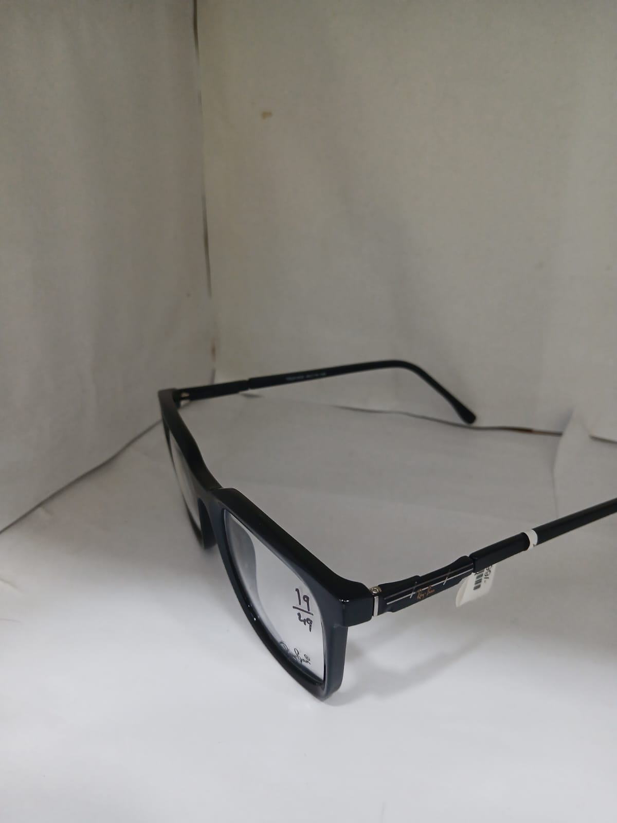 EYEGLASS - Black Thumbnail