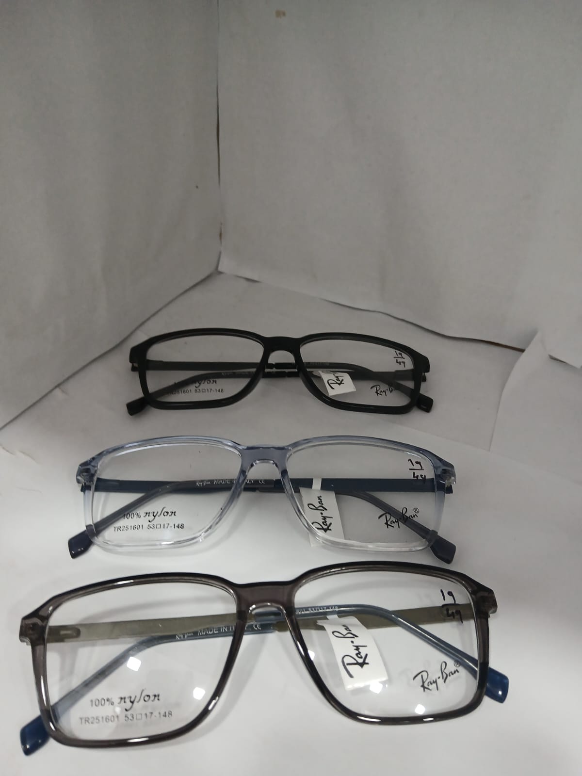 EYEGLASS
