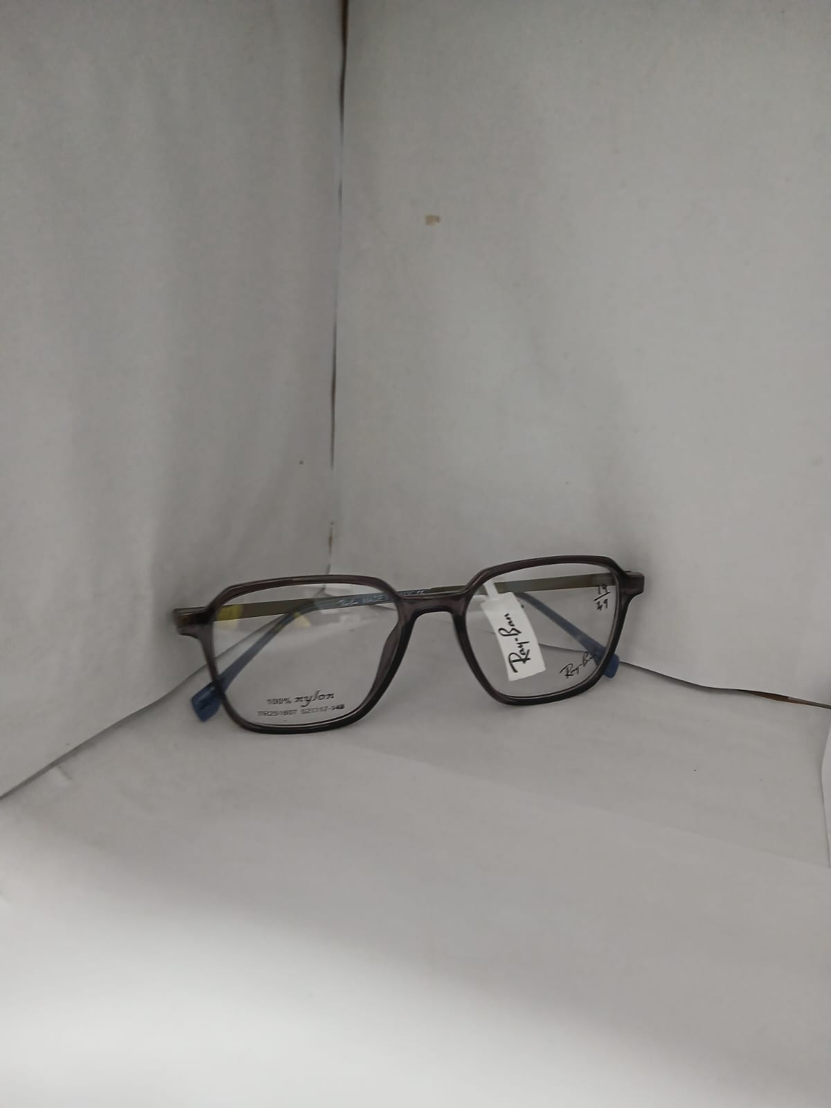 EYEGLASS - GRAY Thumbnail