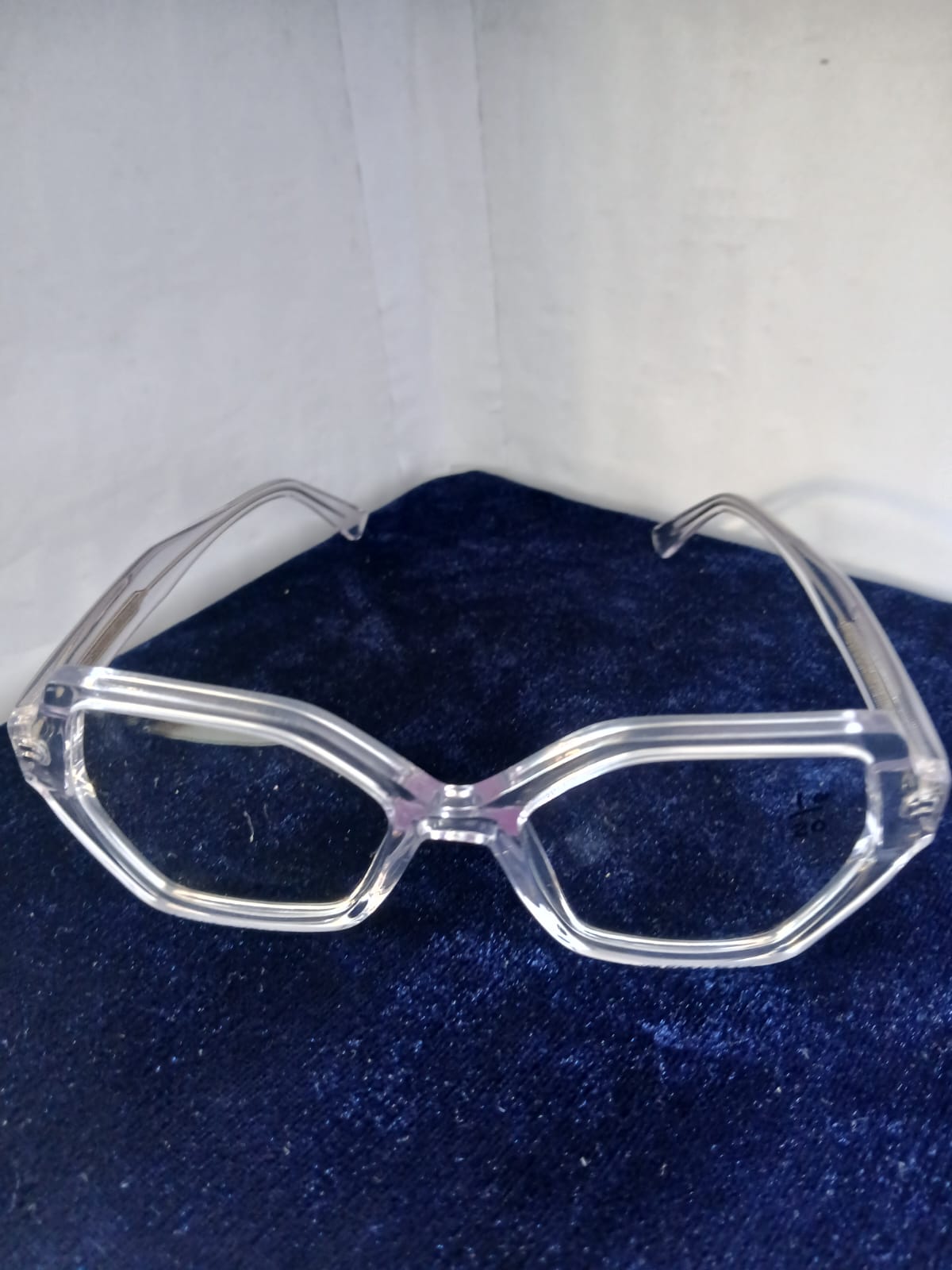EYEGLASS - White Thumbnail