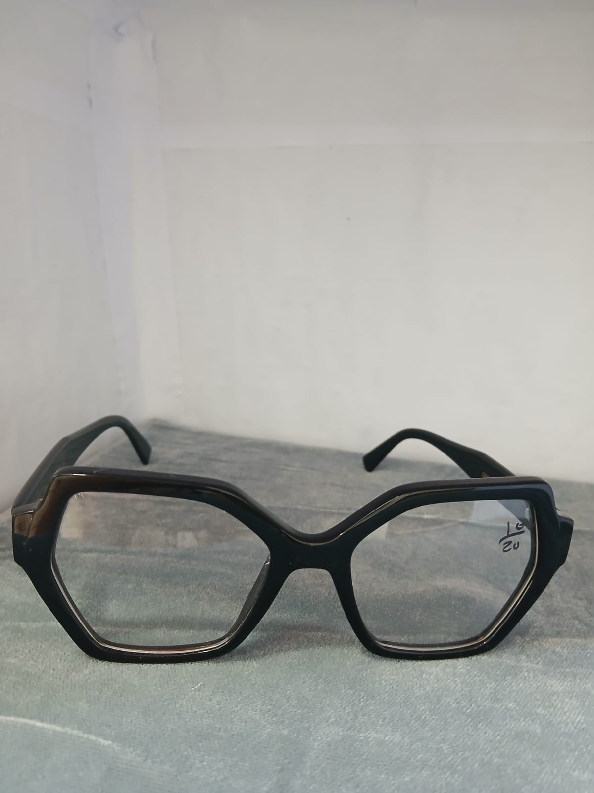 EYEGLASS - Black Thumbnail