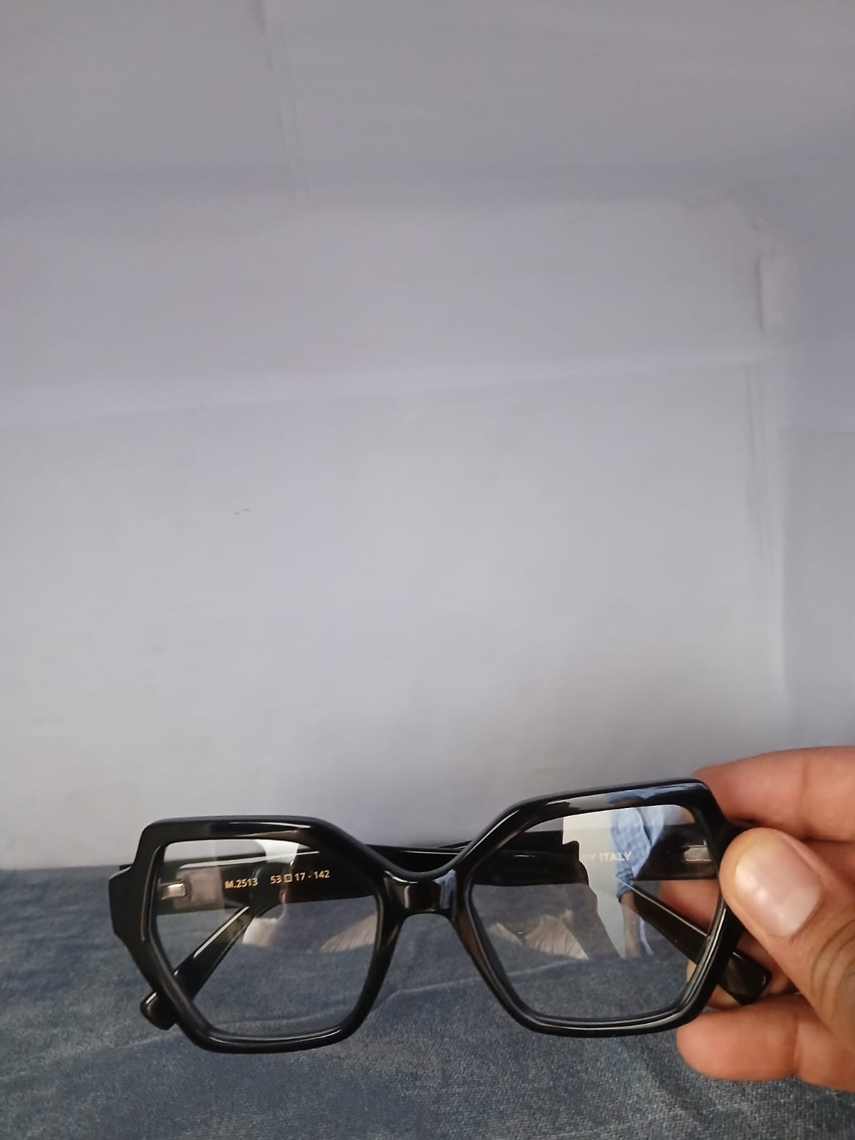 EYEGLASS - Black Thumbnail
