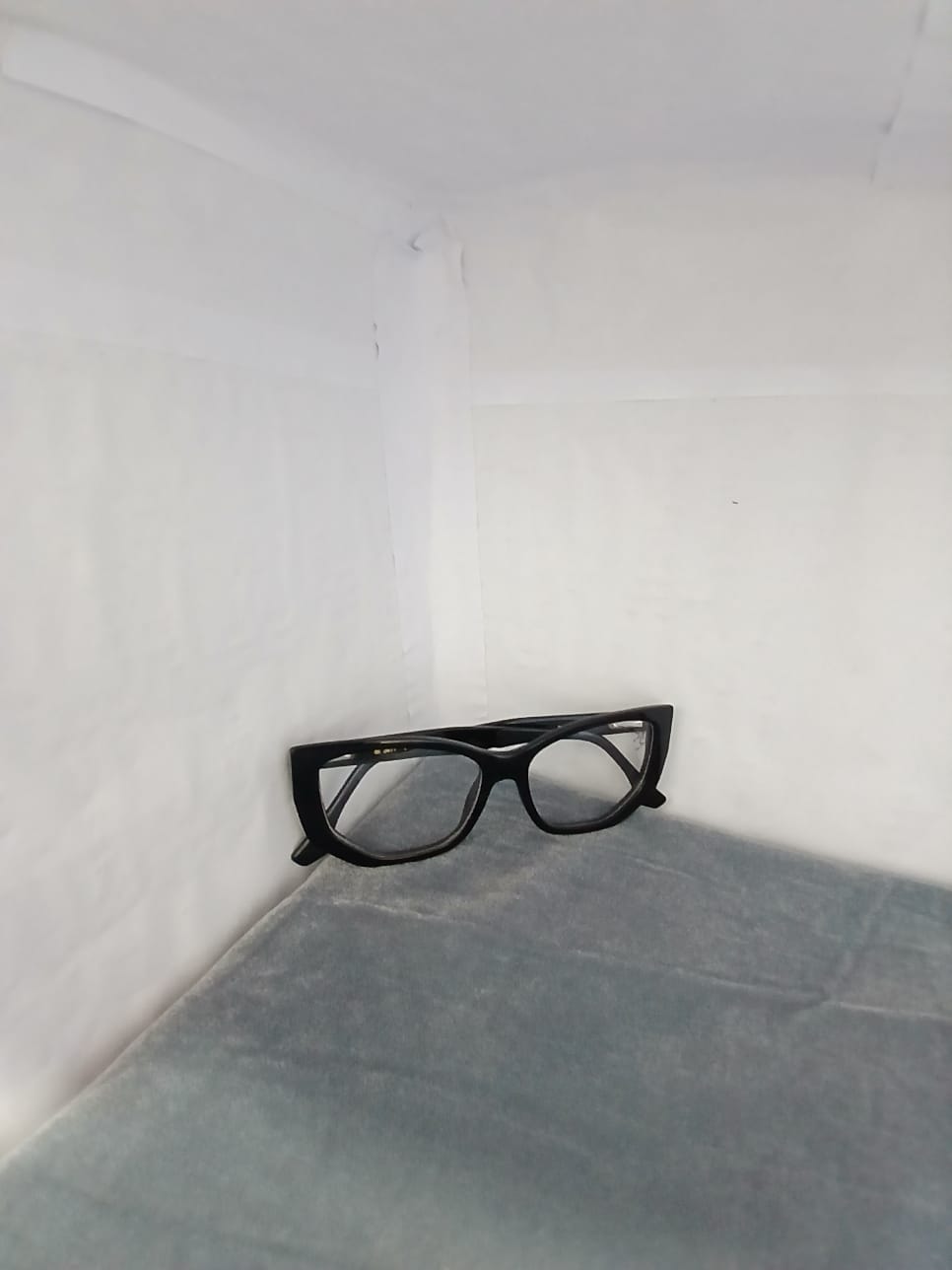 EYEGLASS - BLACK Thumbnail
