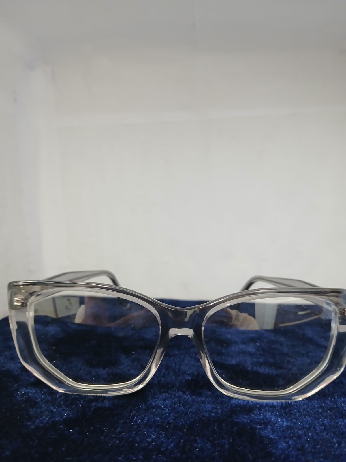 EYEGLASS - GRAY Thumbnail