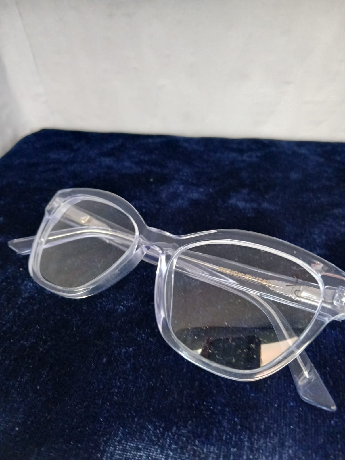 EYEGLASS - White Thumbnail