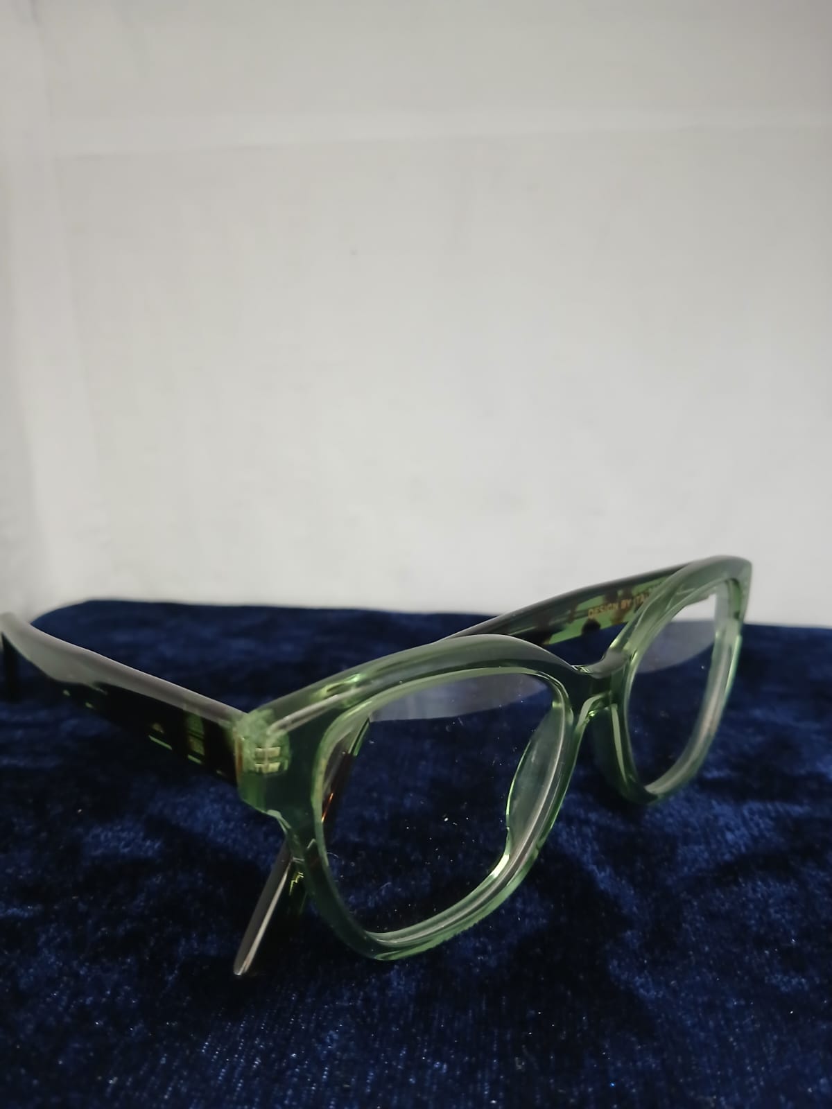 EYEGLASS - Green Thumbnail