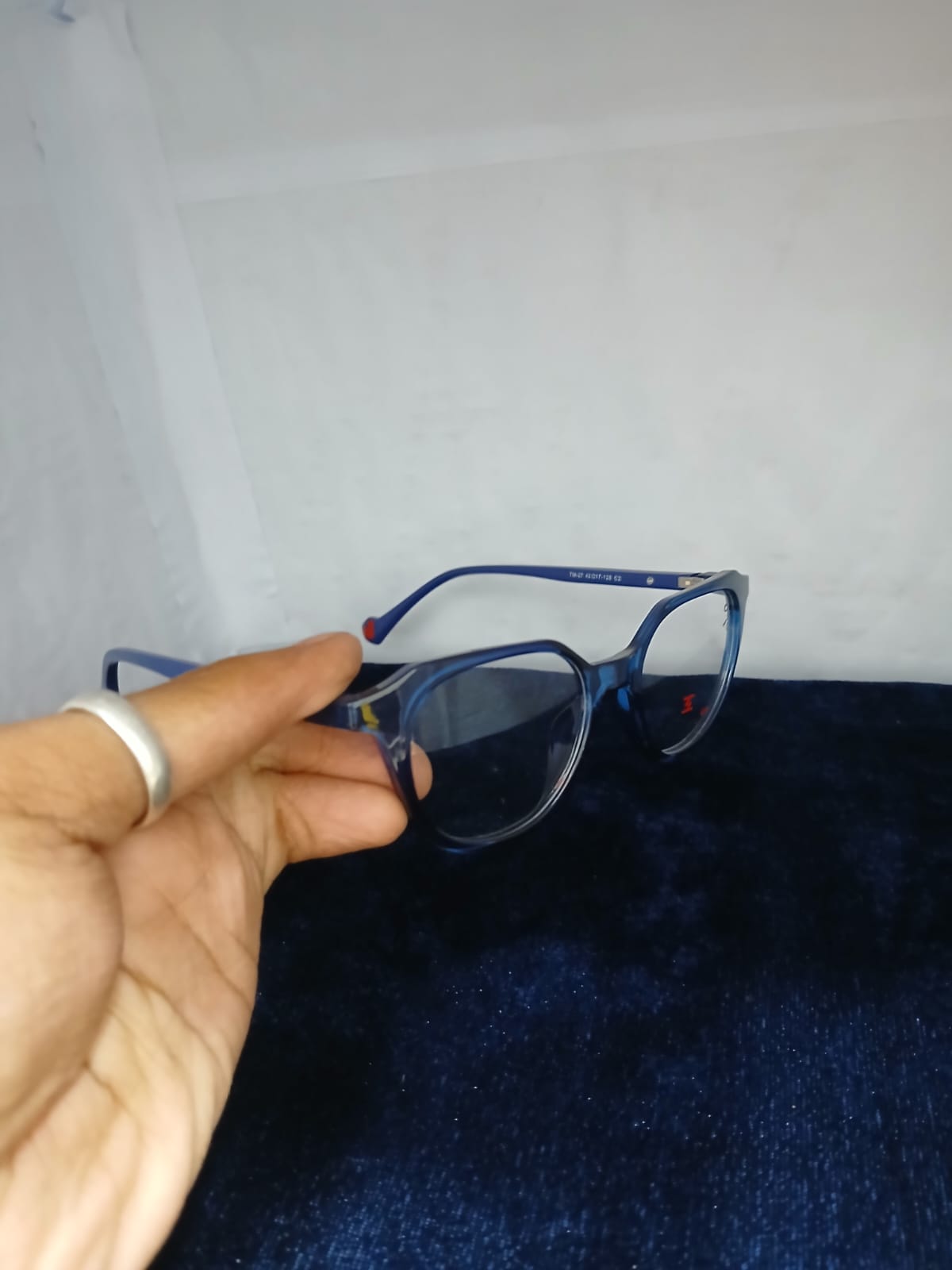 EYEGLASS - NAVY Thumbnail