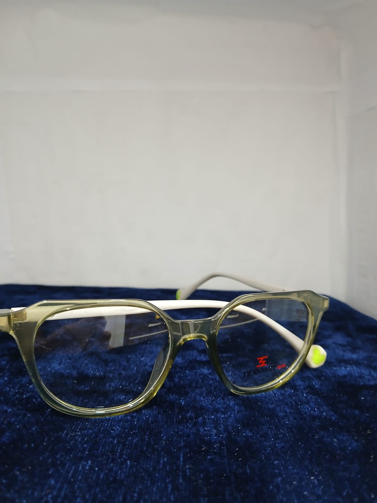 EYEGLASS - Green Thumbnail