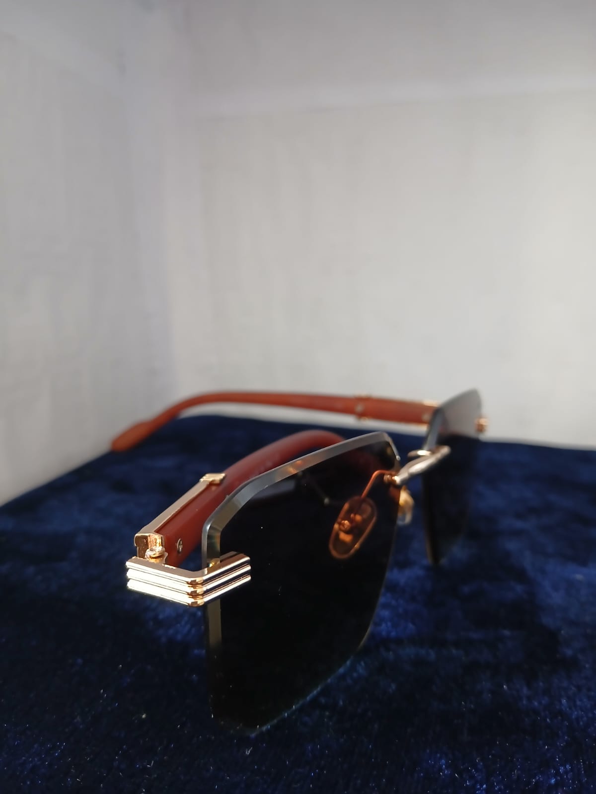 sunglasses - Gold Thumbnail