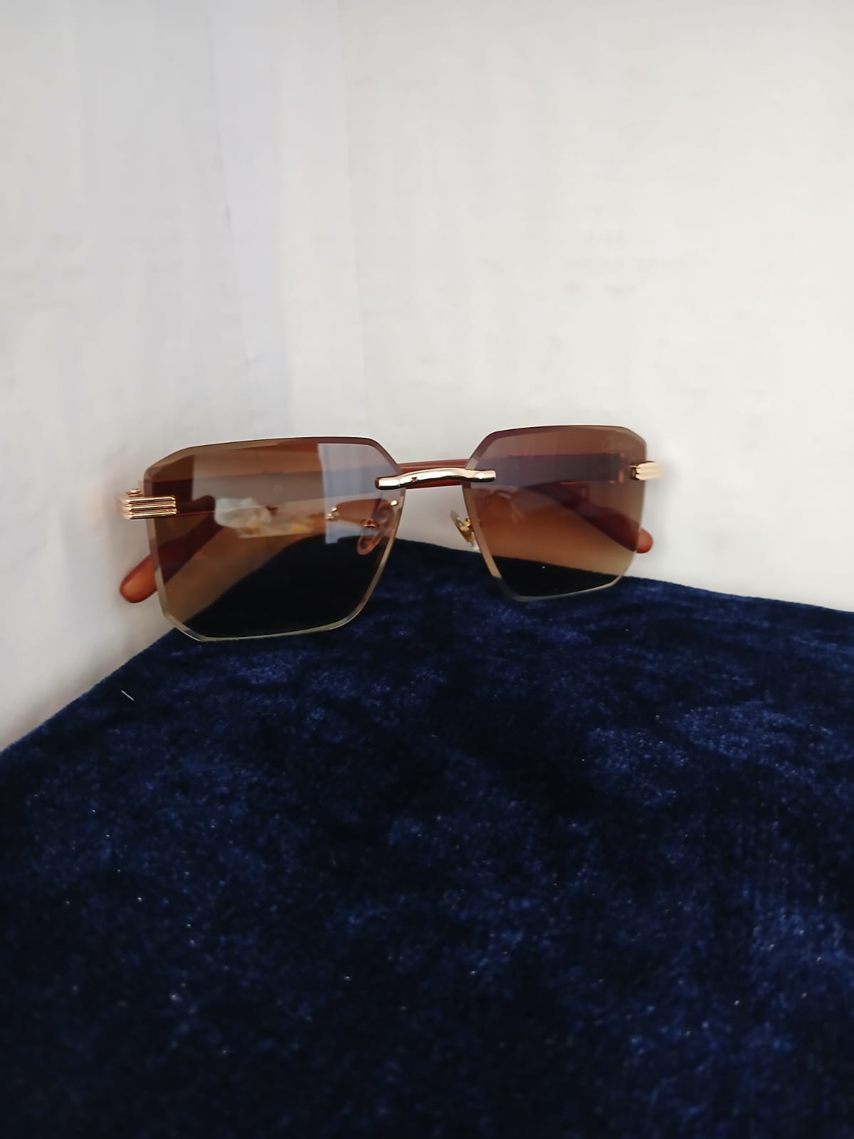 sunglasses - Gold Thumbnail