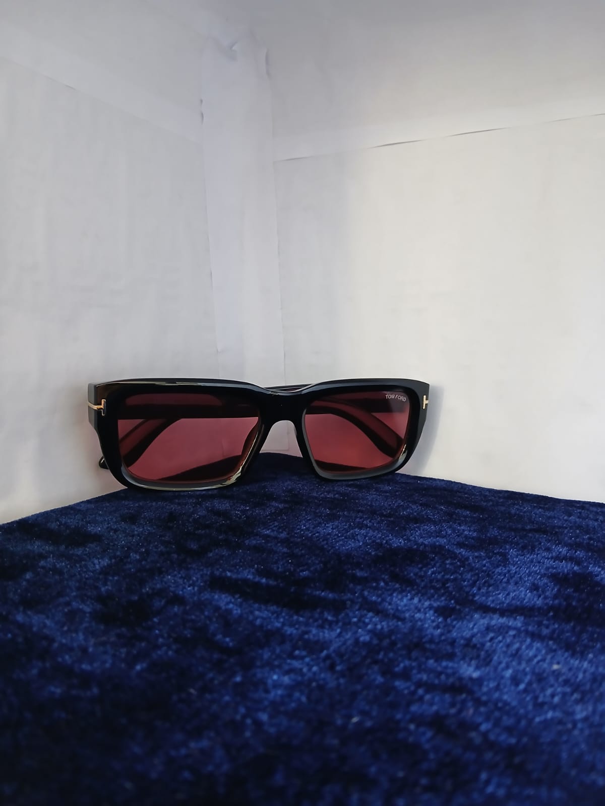 sunglasses - Black Thumbnail