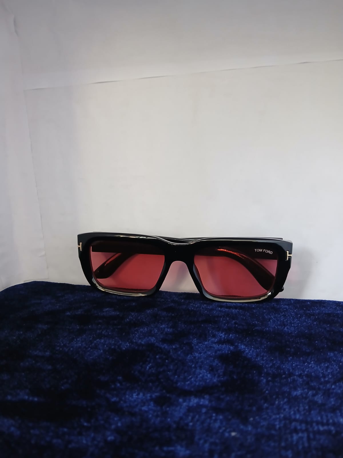 sunglasses - Black Thumbnail