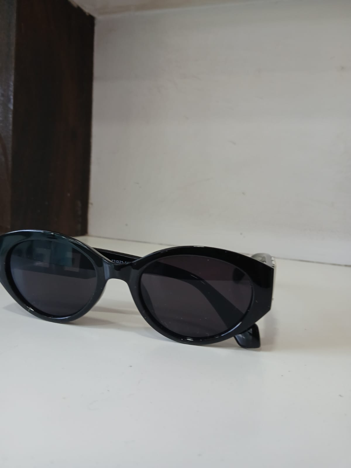 sunglasses - Black Thumbnail