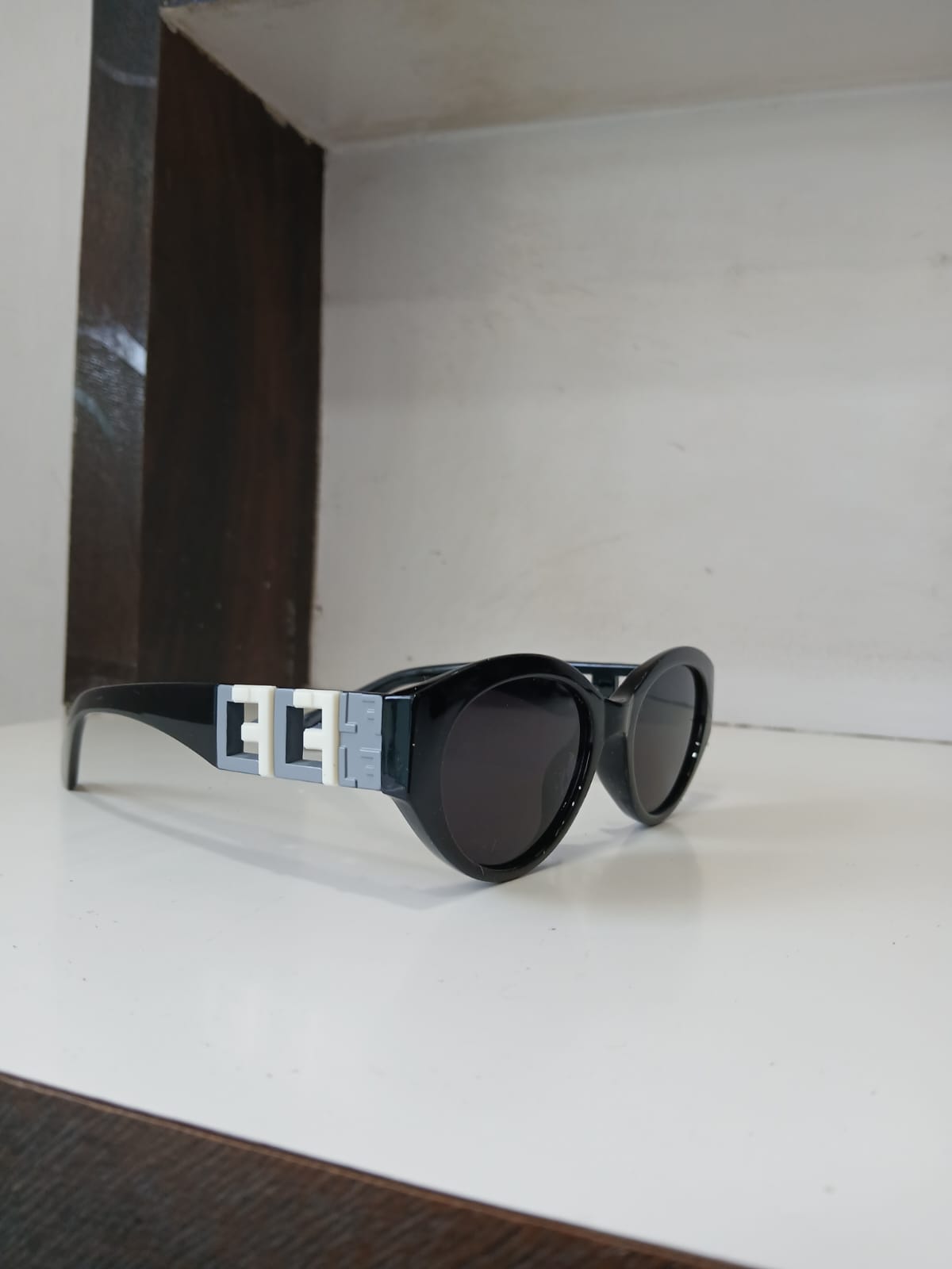 sunglasses - Black Thumbnail