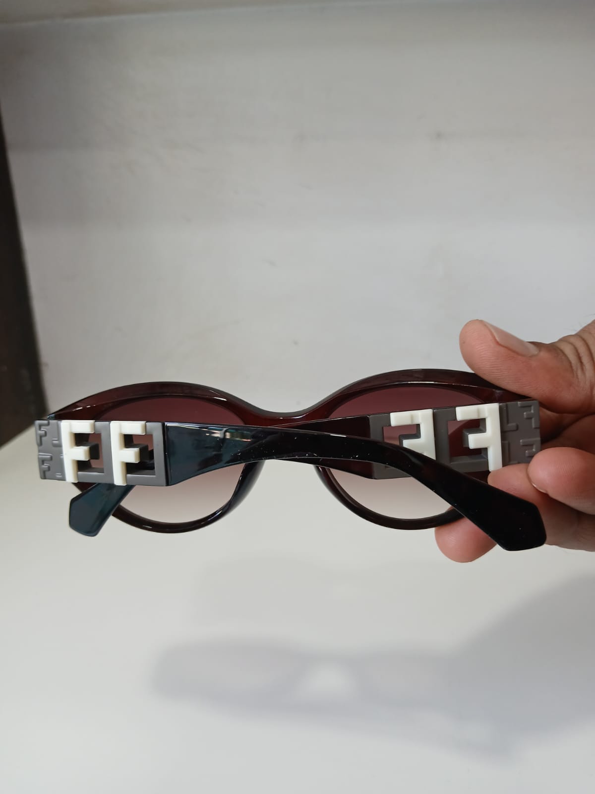 sunglasses - Brown Thumbnail