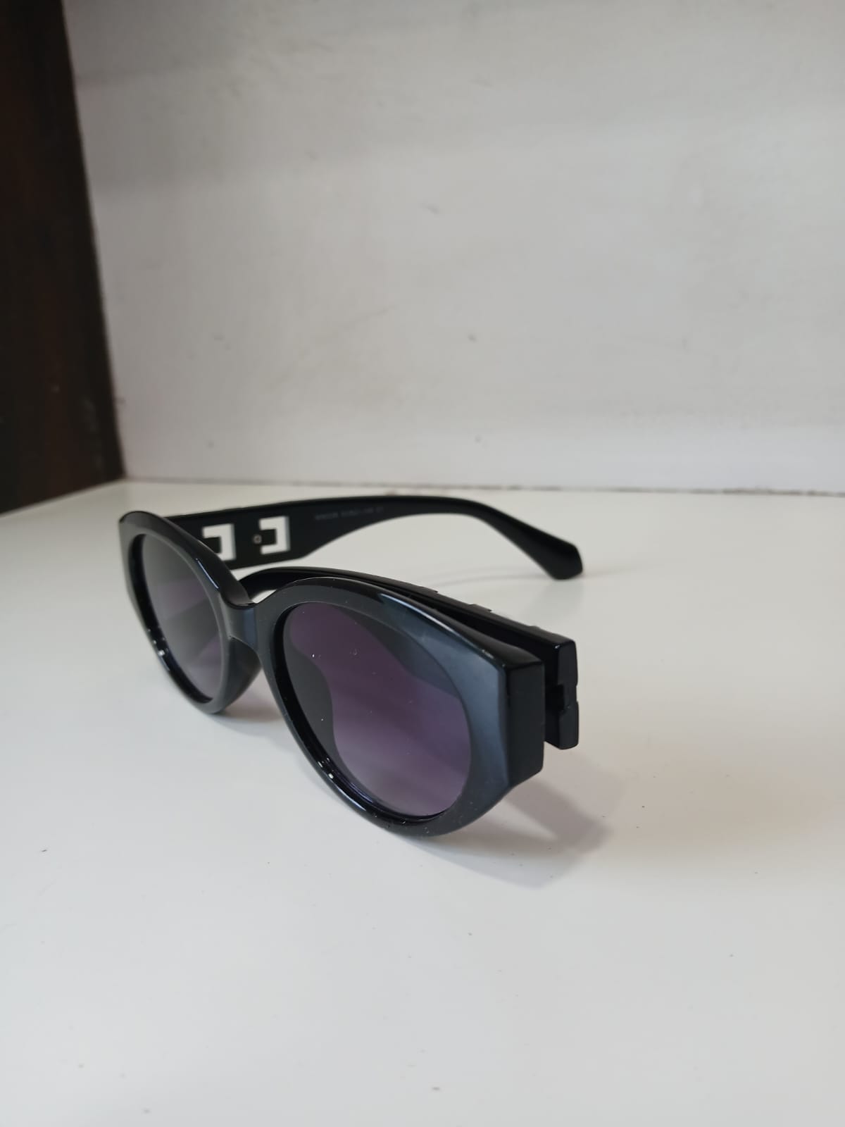 sunglasses - Black