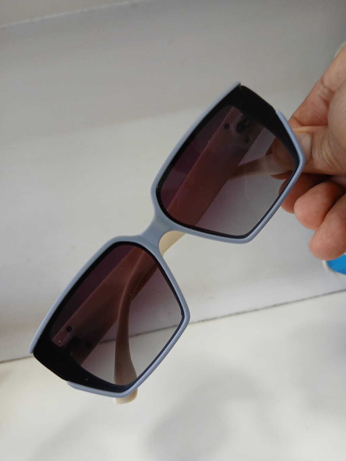 sunglasses - Gray Thumbnail