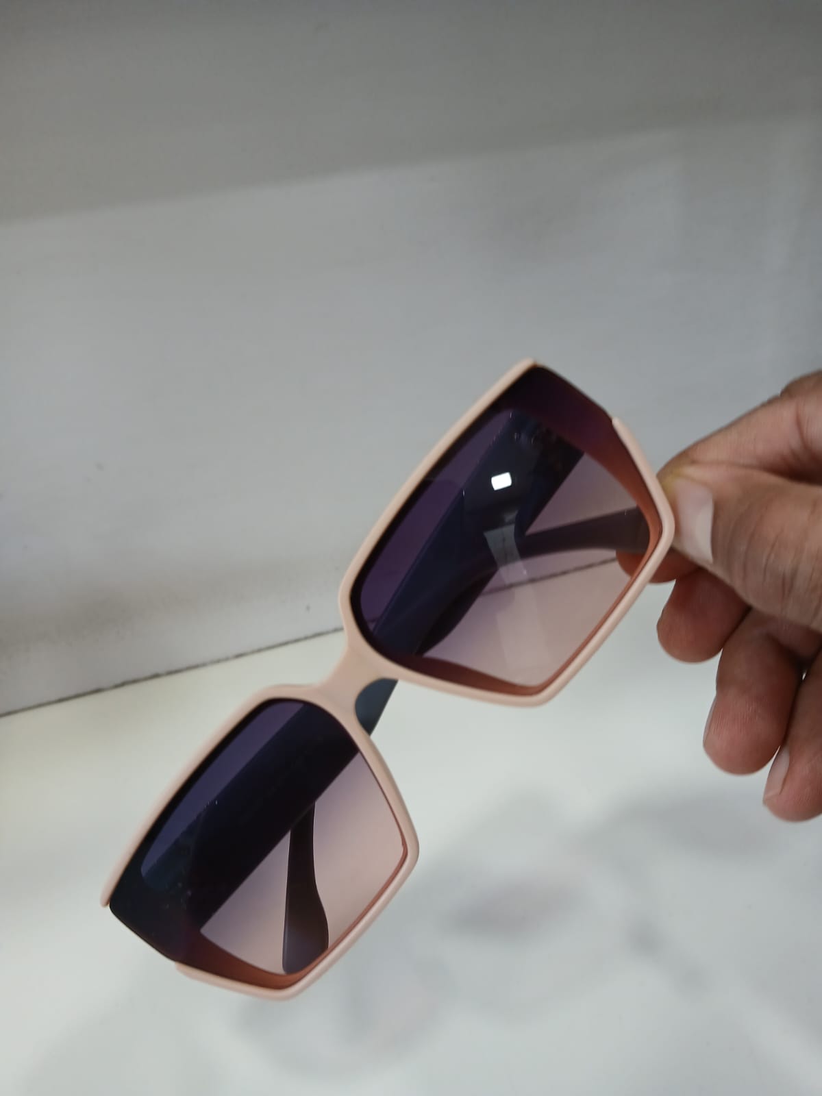 sunglasses - Pink Thumbnail