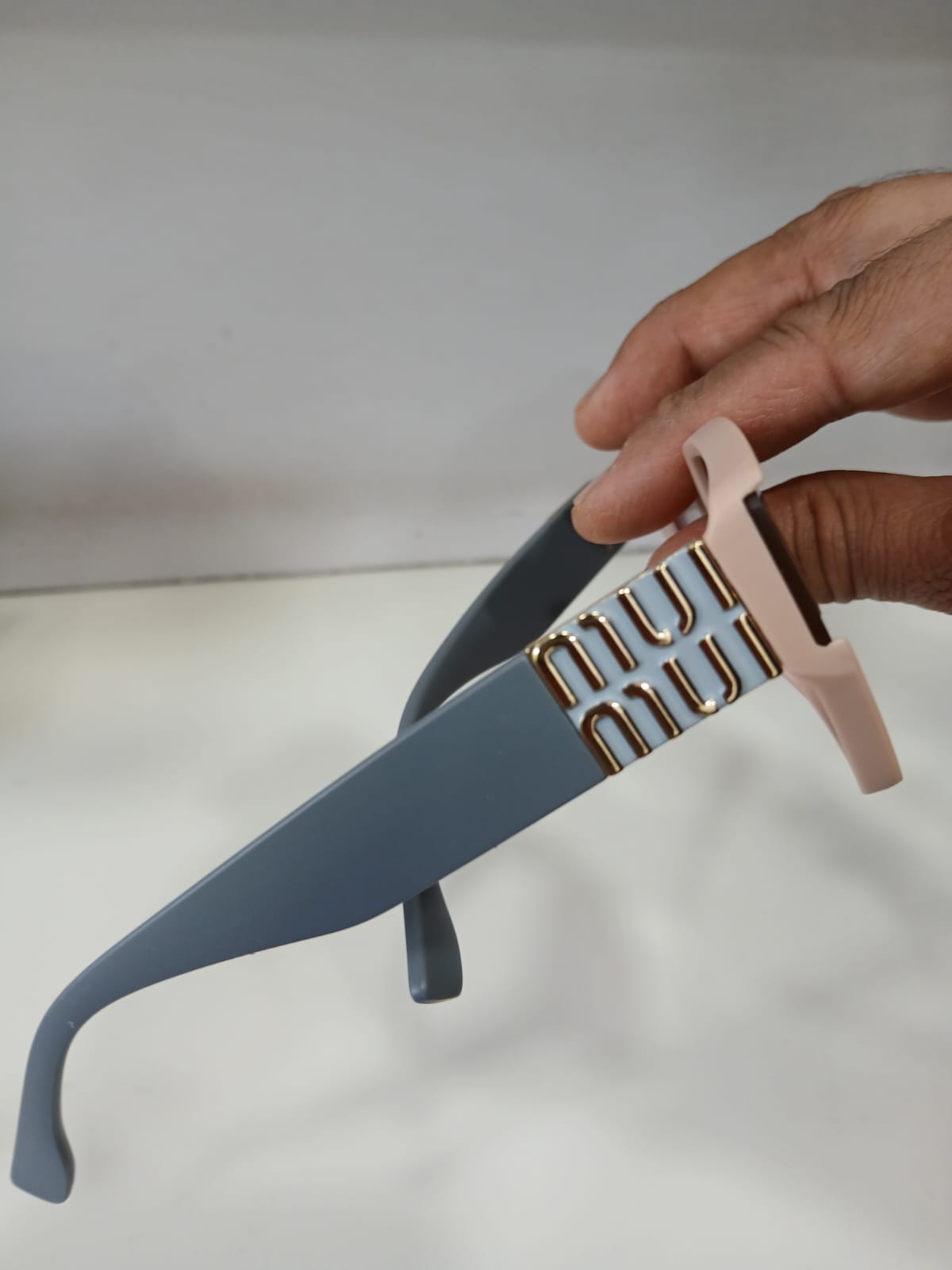 sunglasses - Pink Thumbnail