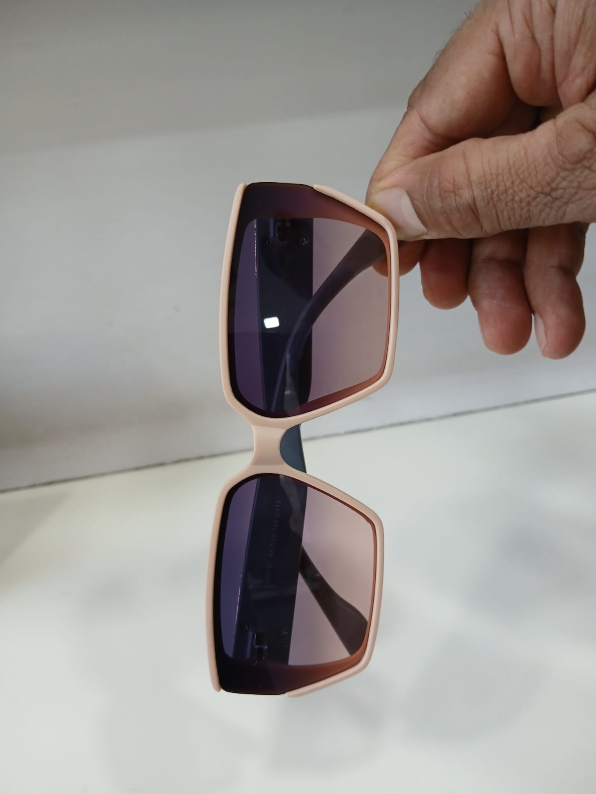 sunglasses - Pink Thumbnail