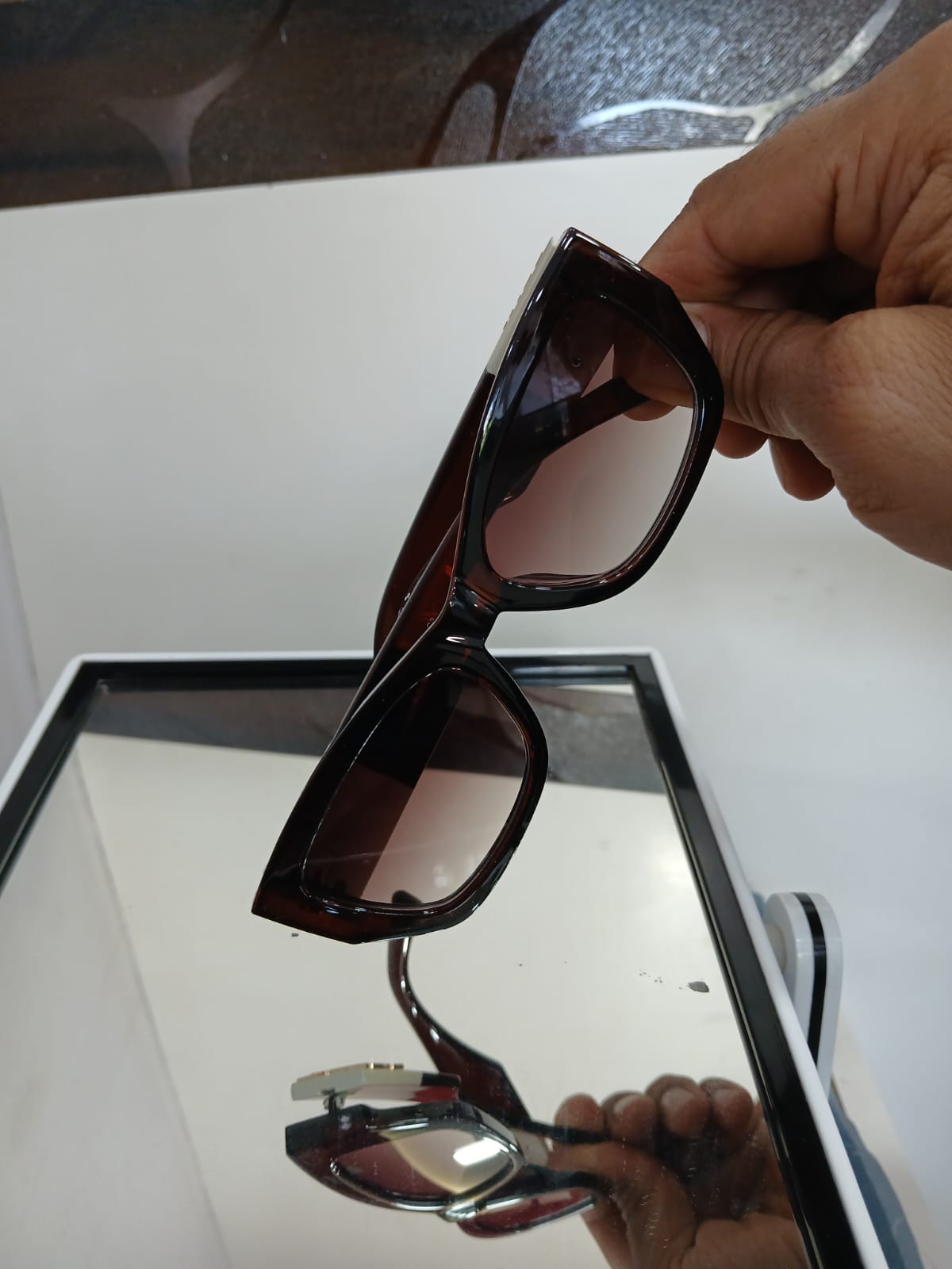 sunglasses - Brown Thumbnail