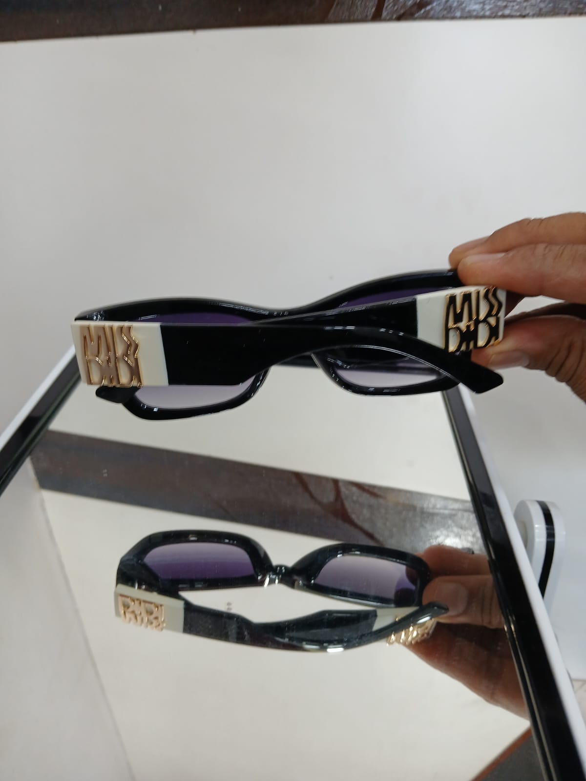 sunglasses - Black Thumbnail