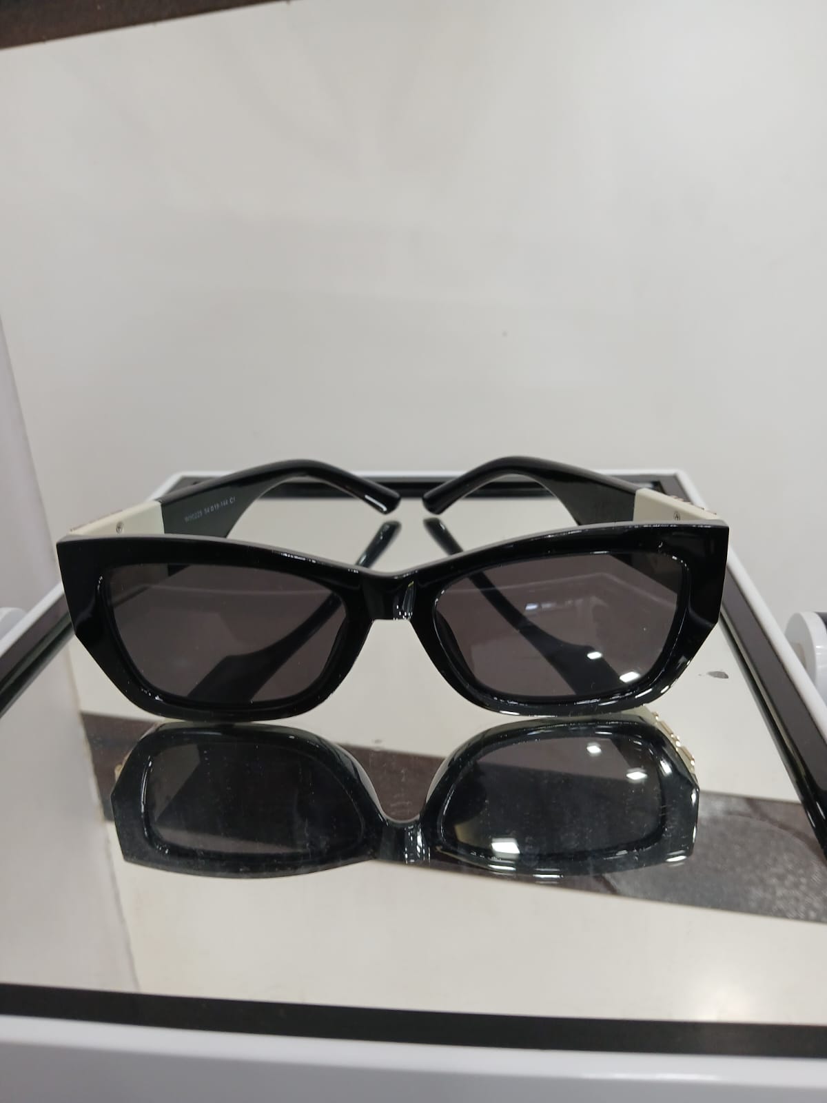 sunglasses - Black Thumbnail