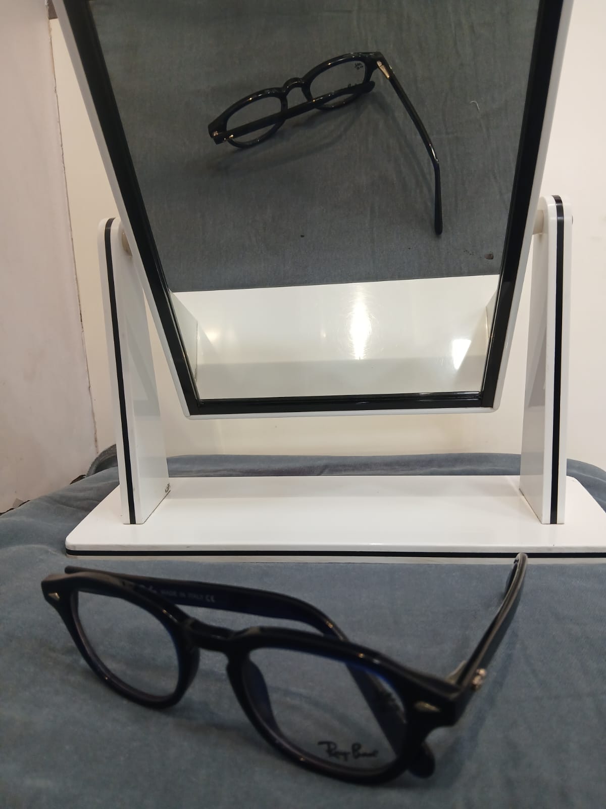 EYEGLASS - Navy Thumbnail