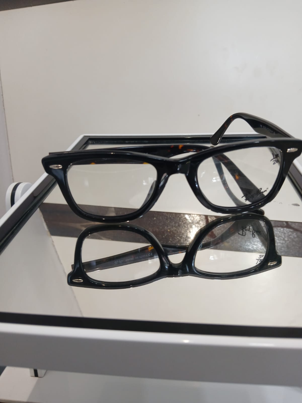 EYEGLASS - Black Thumbnail