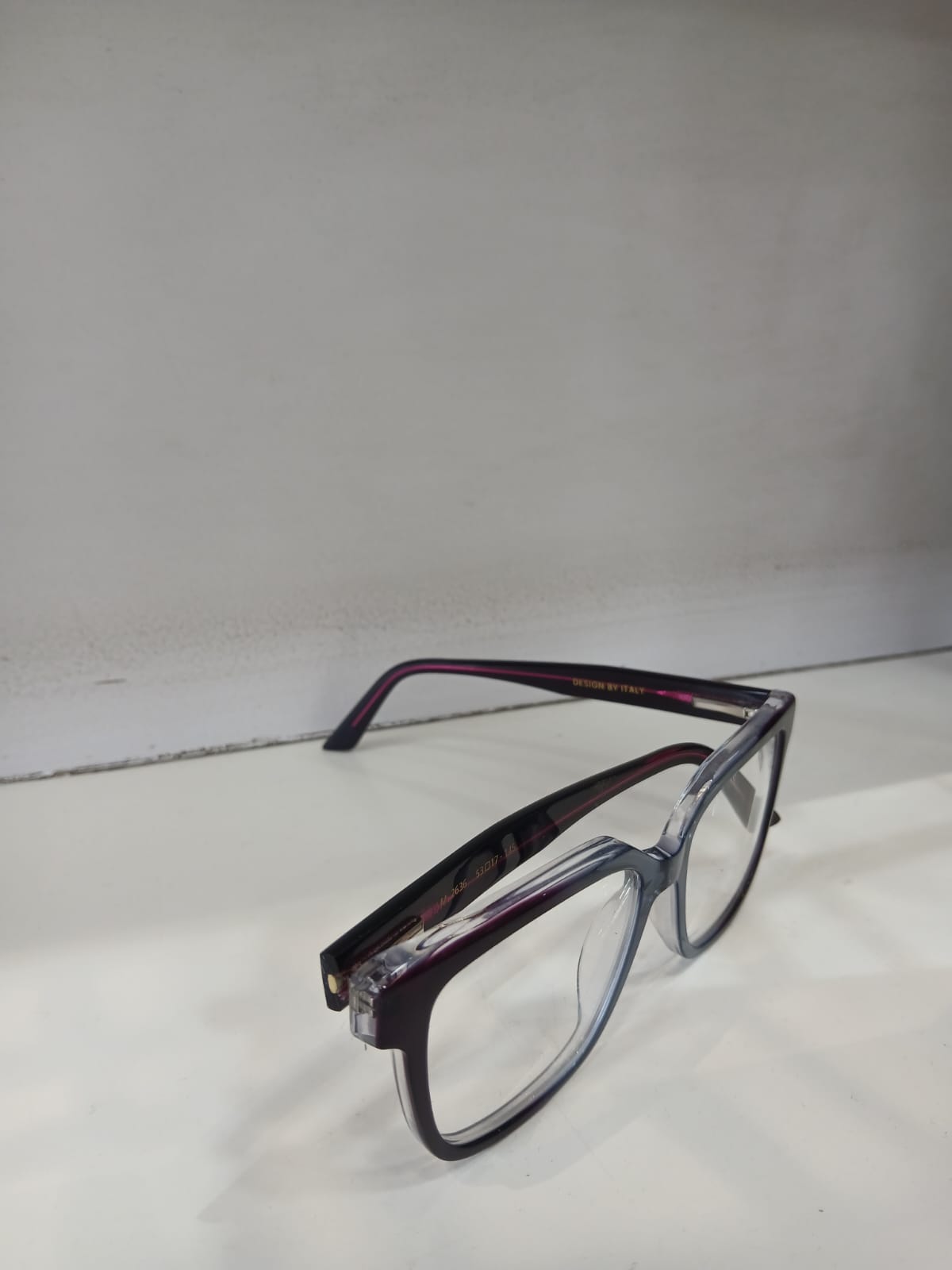 EYEGLASS - Gray Thumbnail