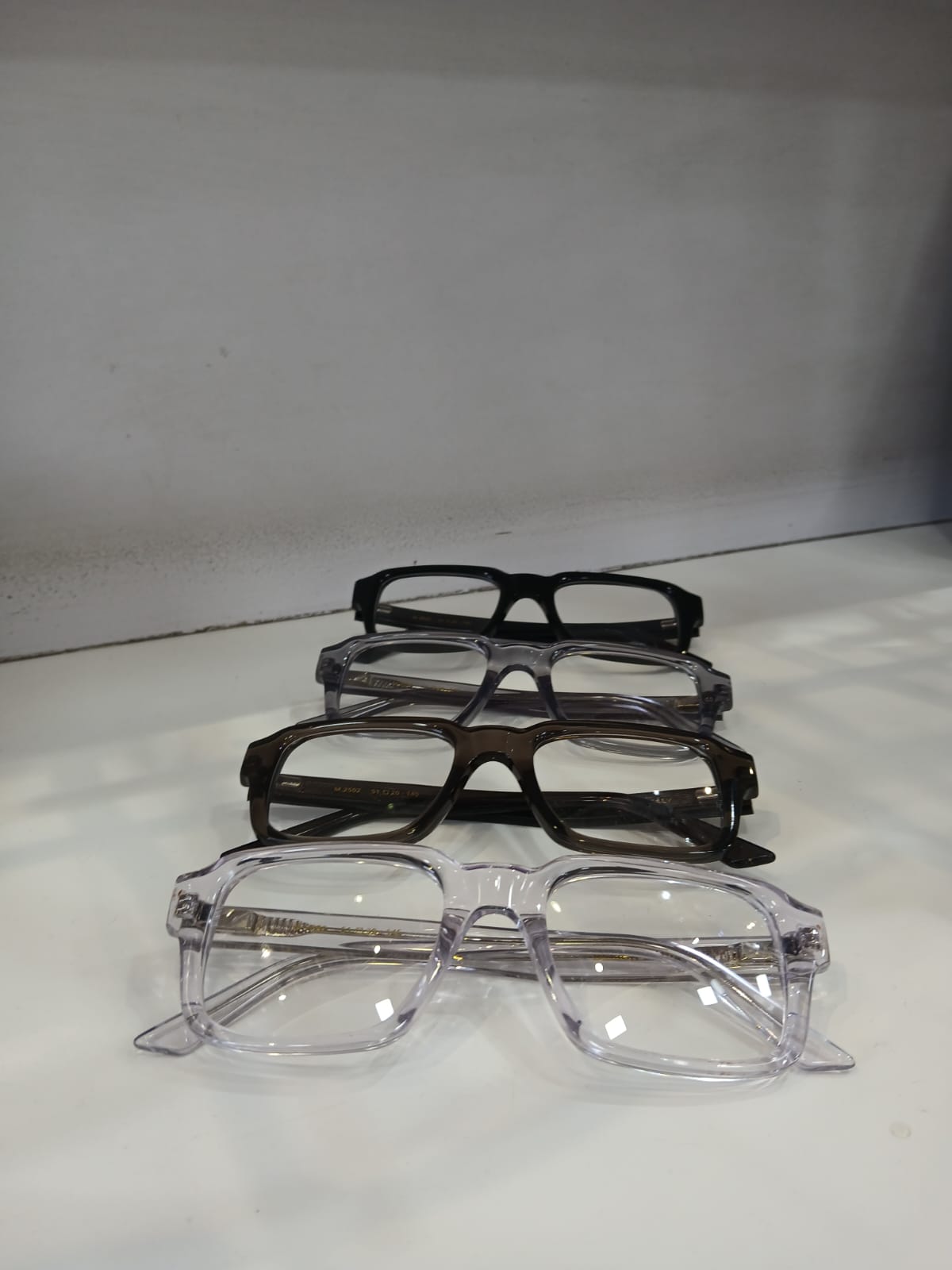 EYEGLASS