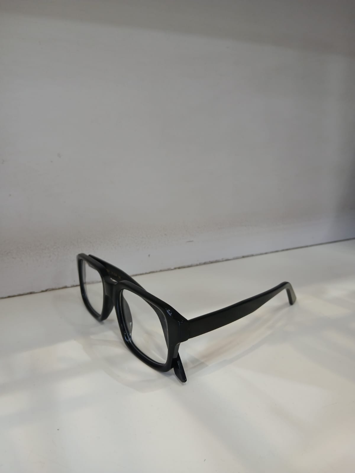 EYEGLASS - Black Thumbnail