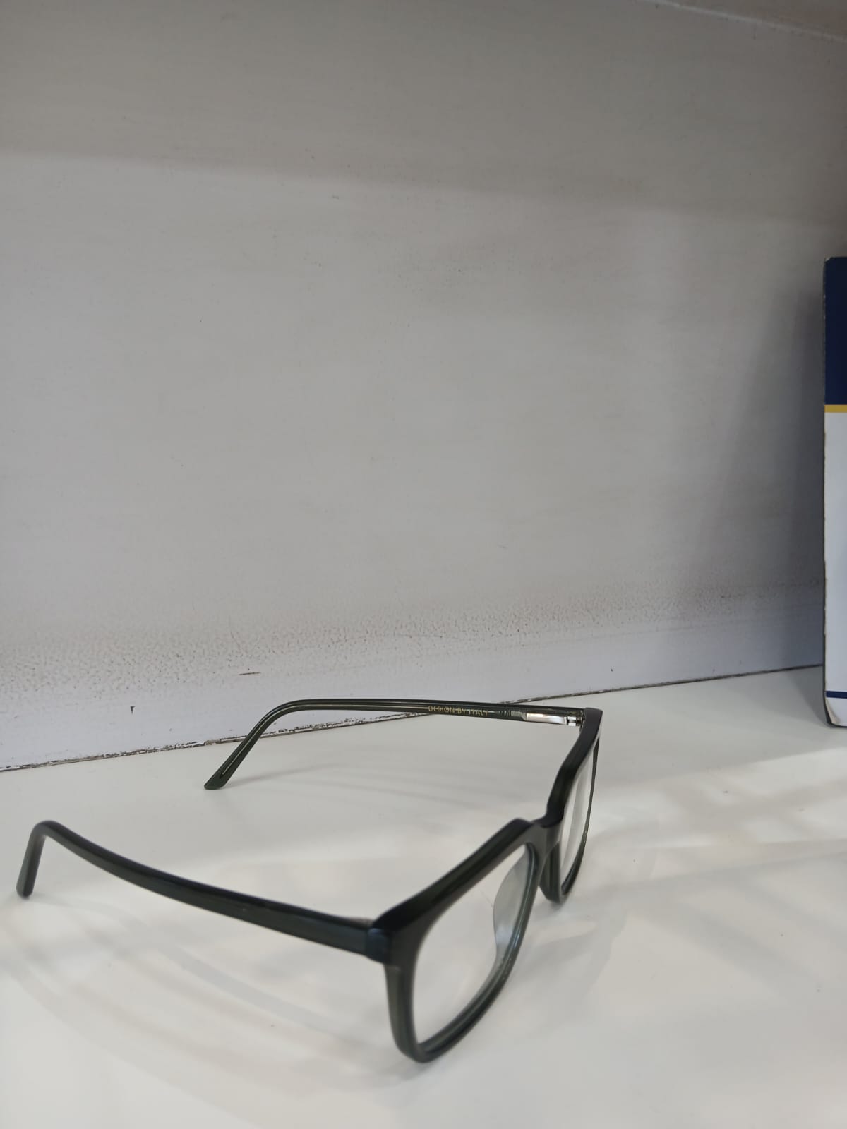 EYEGLASS - Grey Thumbnail