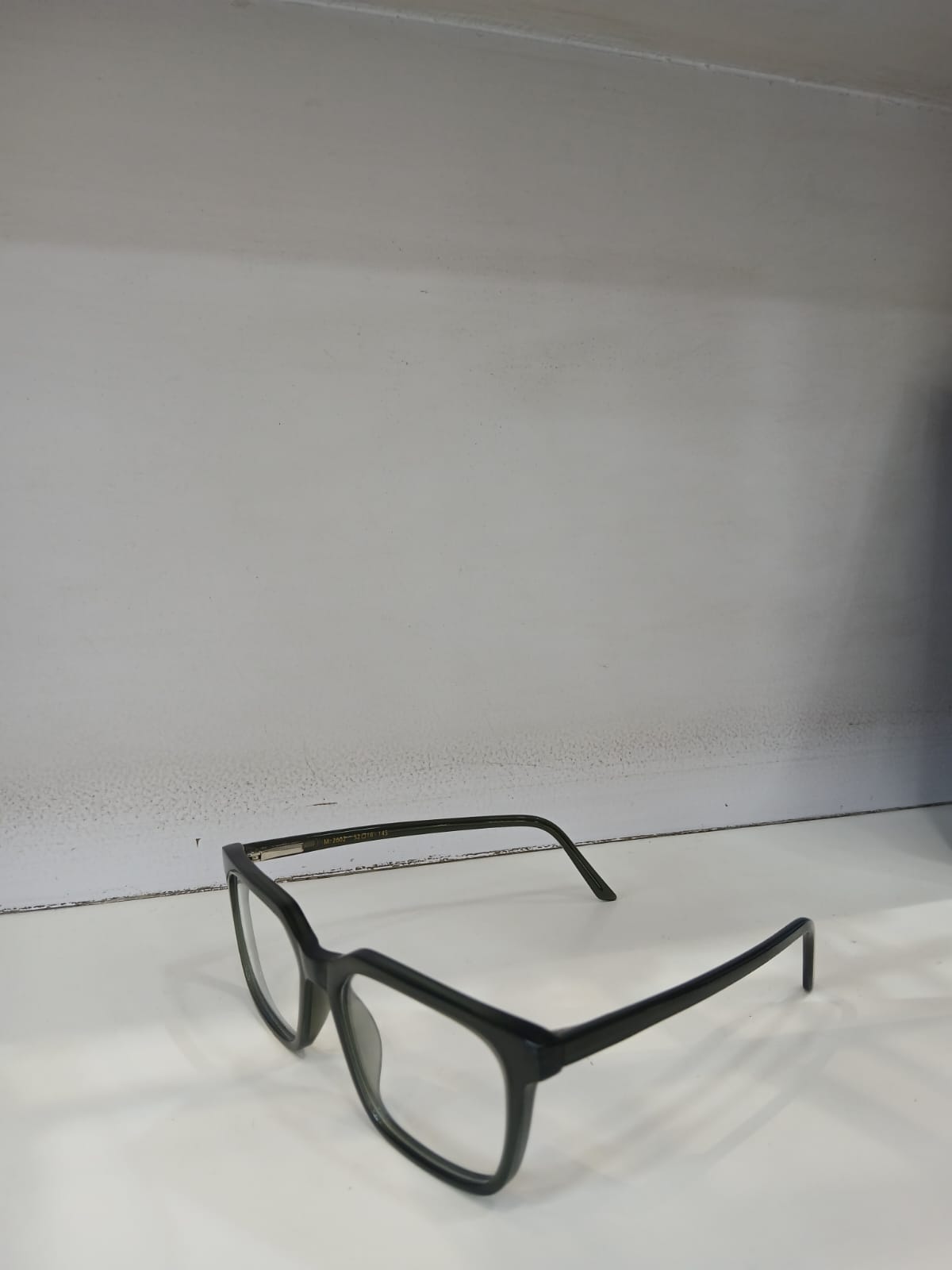 EYEGLASS - Grey Thumbnail