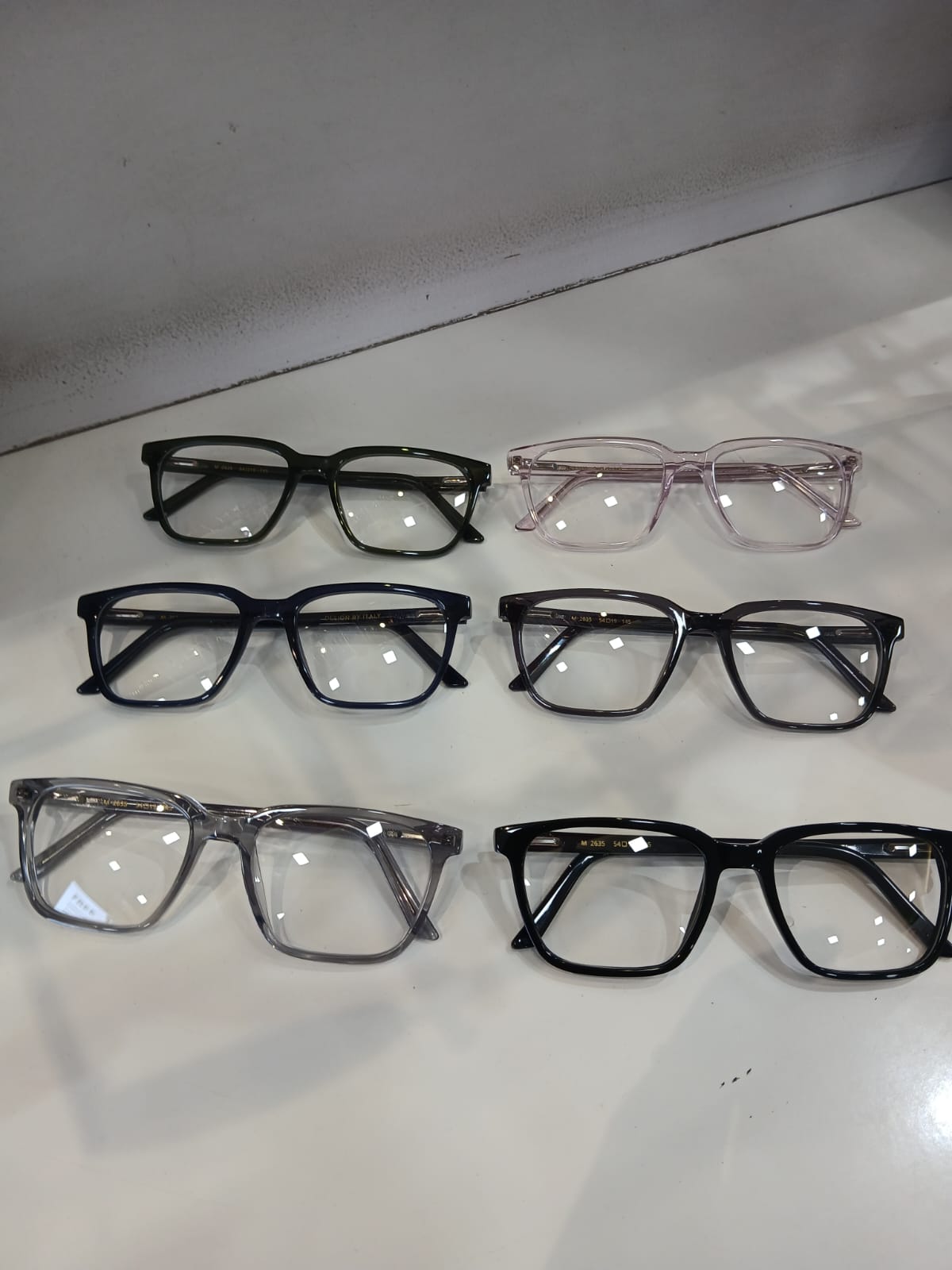 EYEGLASS