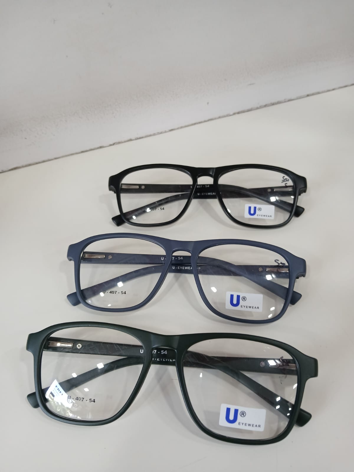 EYEGLASS
